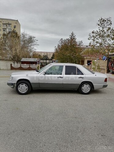 Mercedes E 250 1992, 222,222 km - 2.5 л - Sumqayıt