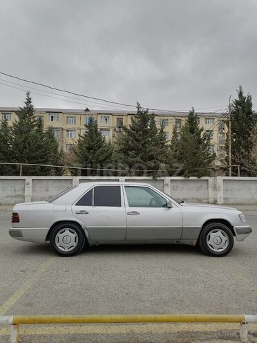 Mercedes E 250 1992, 222,222 km - 2.5 л - Sumqayıt
