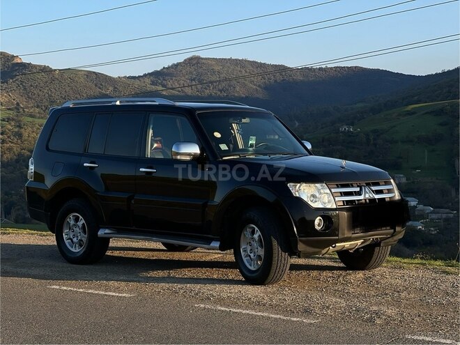 Mitsubishi Pajero 2007, 230,000 km - 3.0 l - Yardımlı