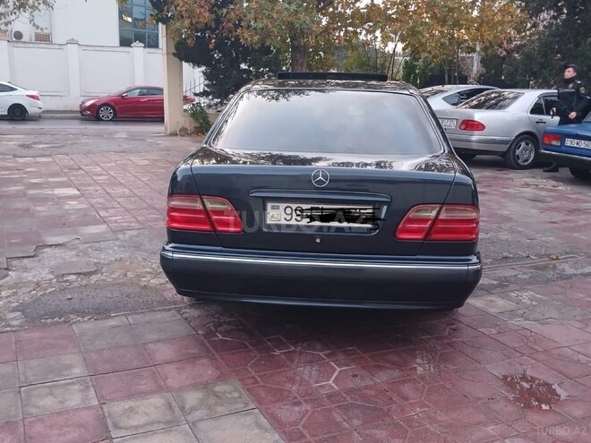 Mercedes E 200 2000, 248,000 km - 2.0 l - Bakı