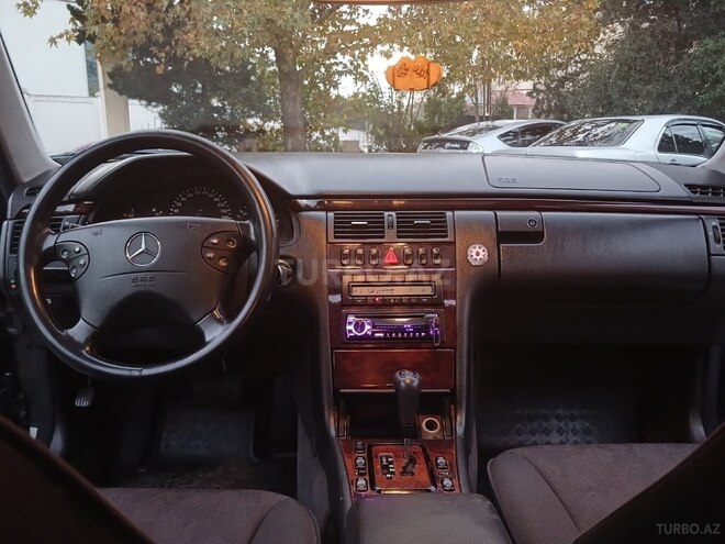 Mercedes E 200 2000, 248,000 km - 2.0 l - Bakı