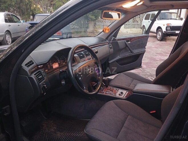 Mercedes E 200 2000, 248,000 km - 2.0 l - Bakı