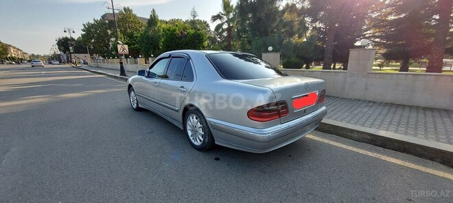 Mercedes E 220 1999, 195,000 km - 2.2 л - Masallı
