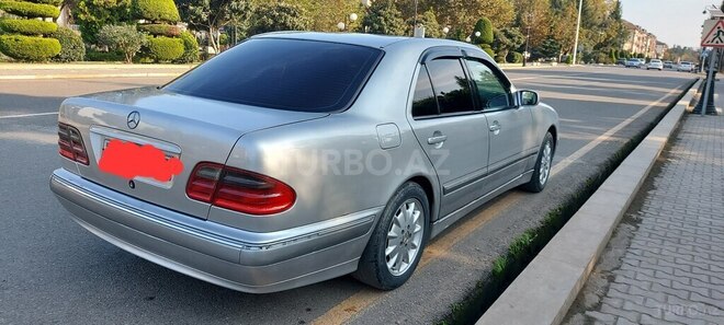 Mercedes E 220 1999, 195,000 km - 2.2 л - Masallı