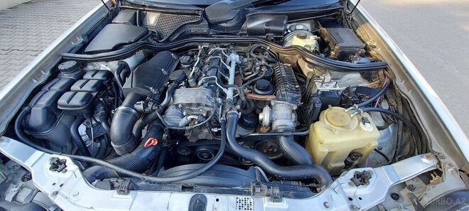 Mercedes E 220 1999, 195,000 km - 2.2 л - Masallı