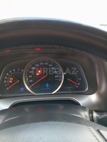 Toyota RAV4 2013, 215,705 km - 2.5 l - Kürdəmir