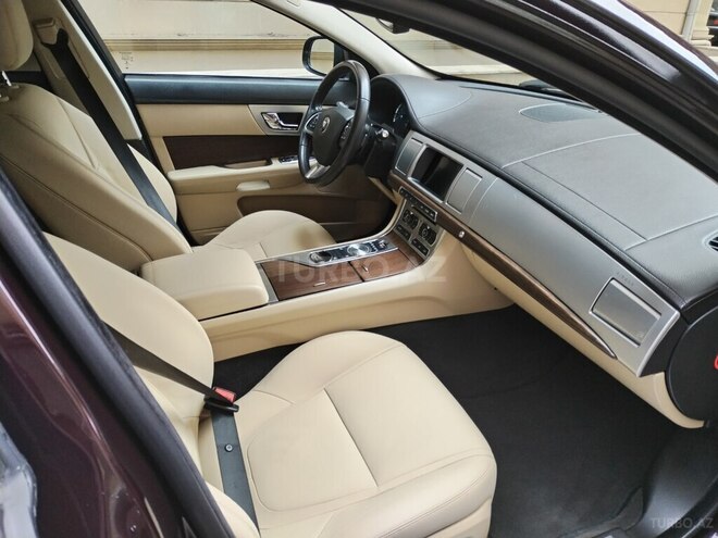 Jaguar XF 2015, 175,000 km - 2.0 l - Bakı
