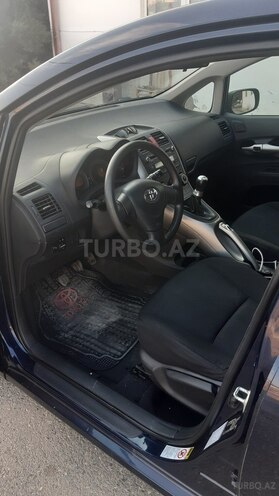 Toyota Auris 2008, 231,000 km - 1.4 л - Şirvan