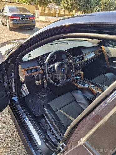 BMW 525 2006, 102,000 km - 2.5 l - Cəlilabad
