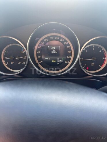 Mercedes E 220 2014, 190,000 km - 2.2 л - Bakı