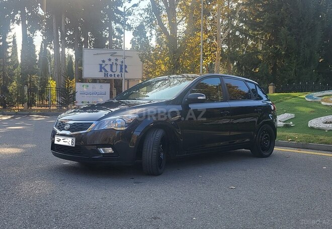 Kia Ceed 2010, 180,000 km - 1.6 l - Mingəçevir