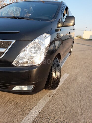 Hyundai H-1 2010, 567,893 km - 2.5 l - Beyləqan