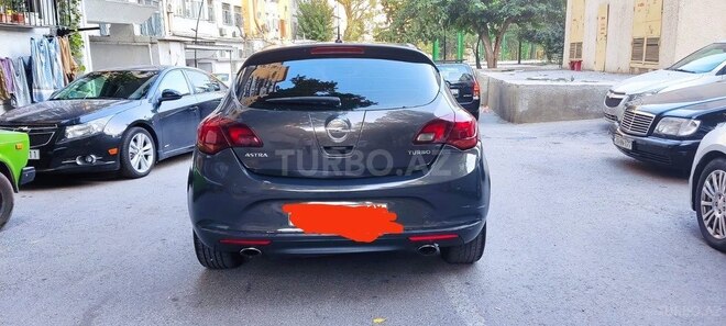 Opel Astra 2013, 298,000 km - 1.4 l - Bakı