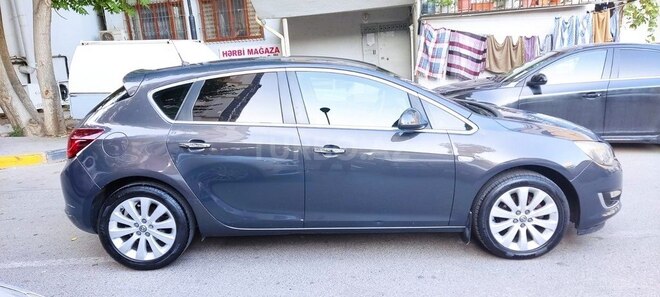 Opel Astra 2013, 298,000 km - 1.4 l - Bakı