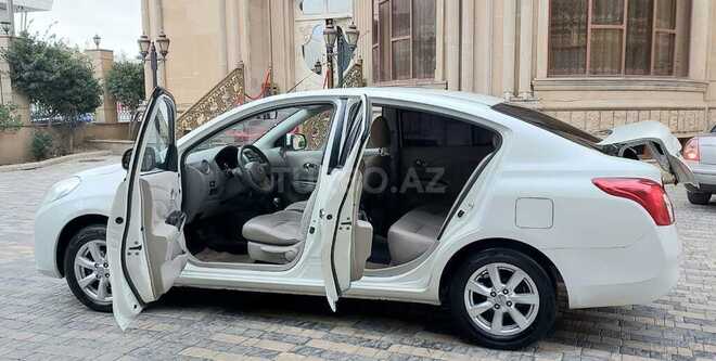 Nissan Sunny 2013, 185,600 km - 1.5 l - Bakı