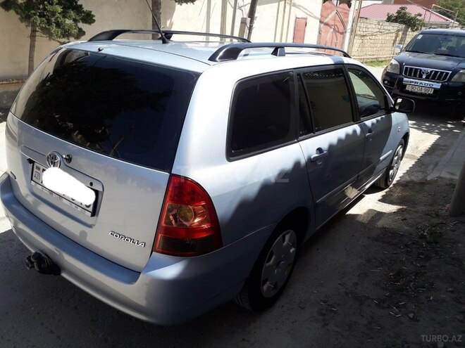 Toyota Corolla 2005, 275,000 km - 2.0 l - Bakı
