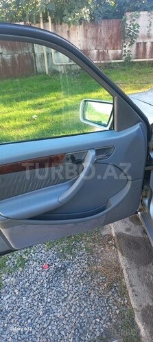 Mercedes C 230 1997, 380,000 km - 2.3 l - Bakı