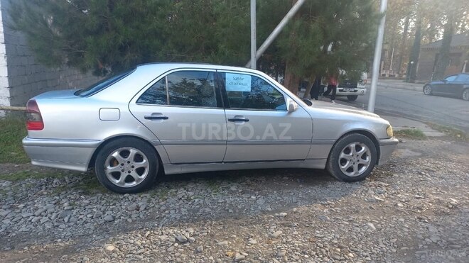 Mercedes C 230 1997, 380,000 km - 2.3 l - Bakı