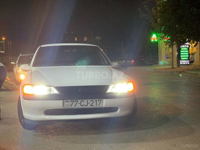 Opel Vectra 1996, 400,000 km - 1.6 l - Bakı