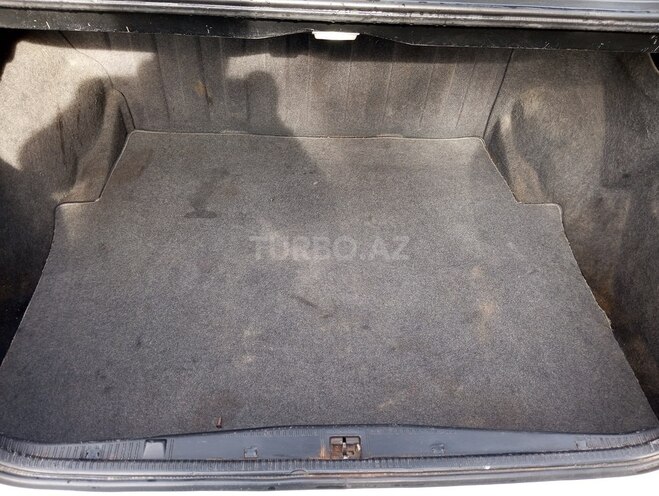 Mercedes E 220 1995, 438,000 km - 2.2 l - Bakı