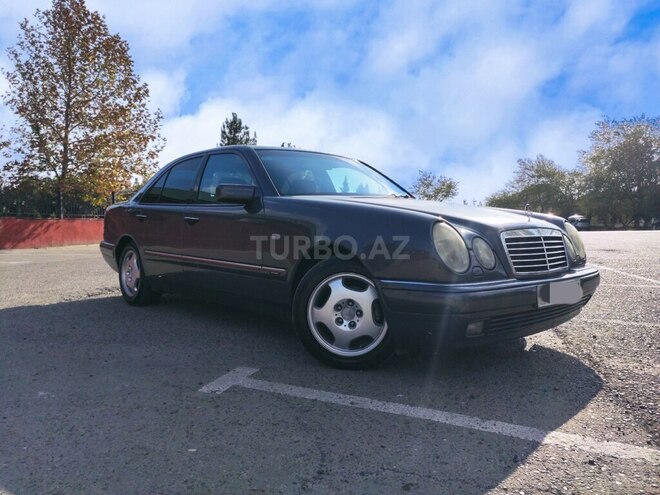 Mercedes E 240 1998, 305,000 km - 2.4 л - Şirvan