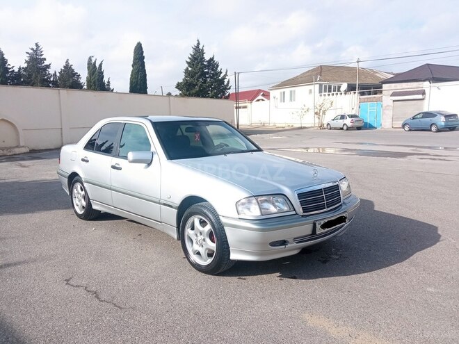 Mercedes C 220 2000, 380,000 km - 2.2 l - Bakı