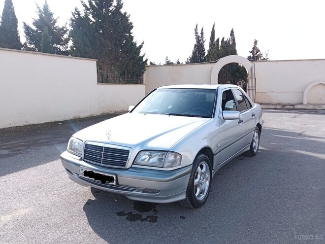 Mercedes C 220 2000, 380,000 km - 2.2 l - Bakı