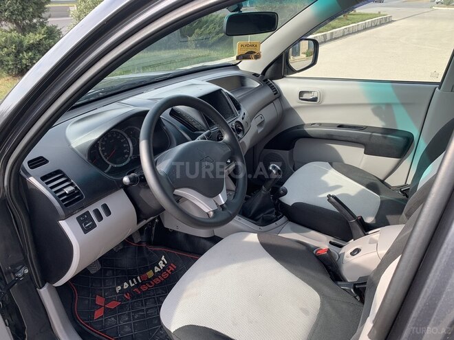 Mitsubishi L200 2012, 183,559 km - 2.5 l - Bakı