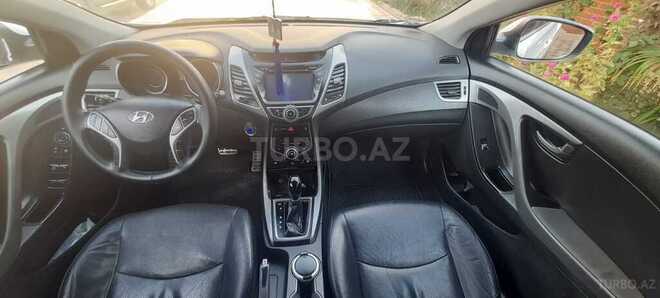 Hyundai Elantra 2015, 111,000 km - 1.8 л - Saatlı