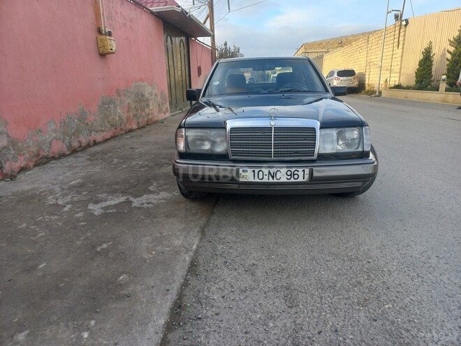 Mercedes E 200 1990, 300,000 km - 2.0 л - Bakı