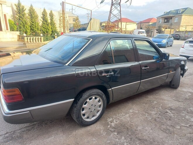 Mercedes E 200 1990, 300,000 km - 2.0 л - Bakı