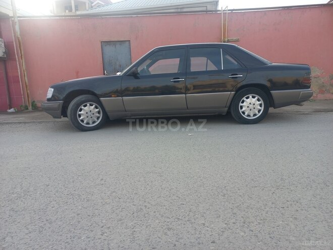Mercedes E 200 1990, 300,000 km - 2.0 л - Bakı