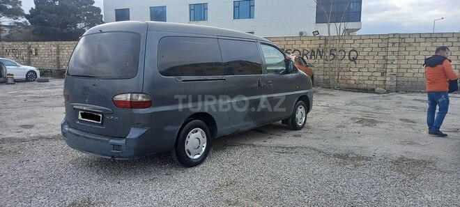 Hyundai H-1 2005, 323,232 km - 2.5 l - Bakı