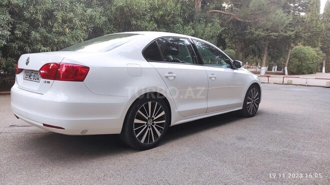 Volkswagen Jetta 2010, 273,588 km - 2.5 л - Bakı