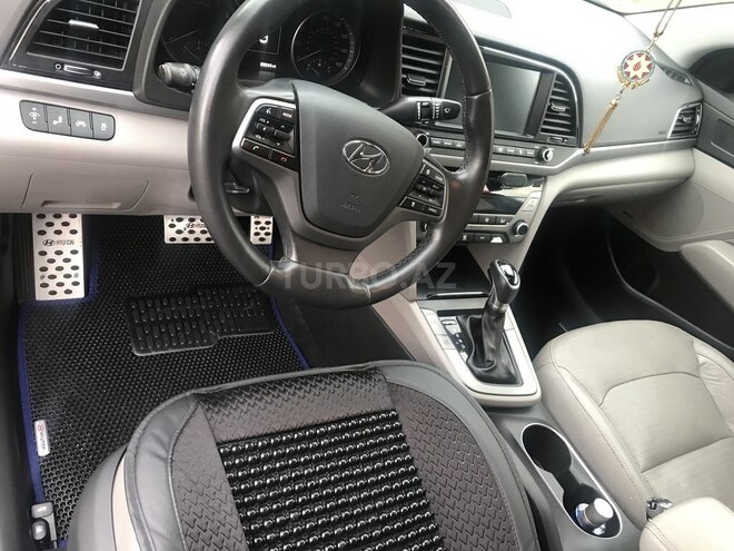 Hyundai Elantra 2017, 136,794 km - 2.0 l - Bakı