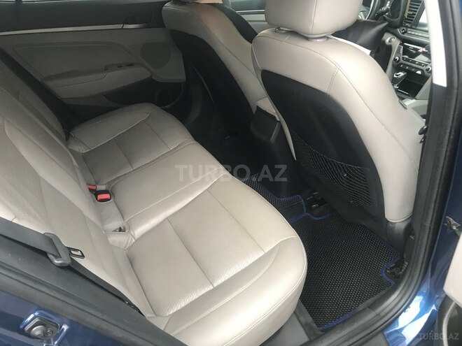 Hyundai Elantra 2017, 136,794 km - 2.0 l - Bakı