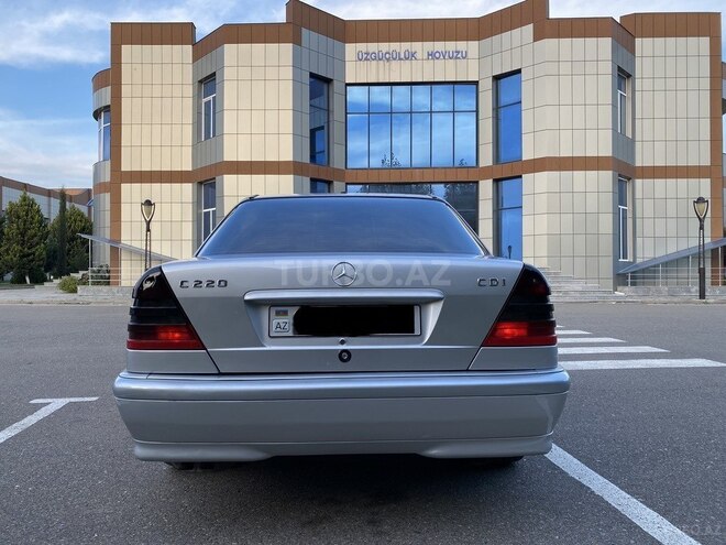 Mercedes C 220 1998, 463,000 km - 2.2 l - Saatlı