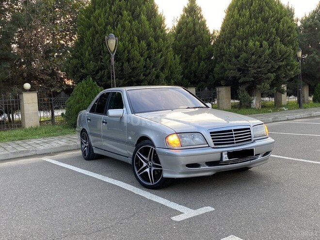 Mercedes C 220 1998, 463,000 km - 2.2 l - Saatlı