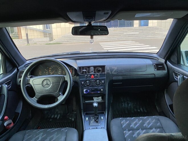 Mercedes C 220 1998, 463,000 km - 2.2 l - Saatlı