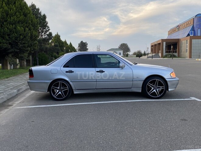 Mercedes C 220 1998, 463,000 km - 2.2 l - Saatlı
