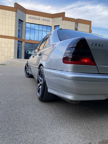 Mercedes C 220 1998, 463,000 km - 2.2 l - Saatlı