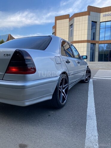 Mercedes C 220 1998, 463,000 km - 2.2 l - Saatlı