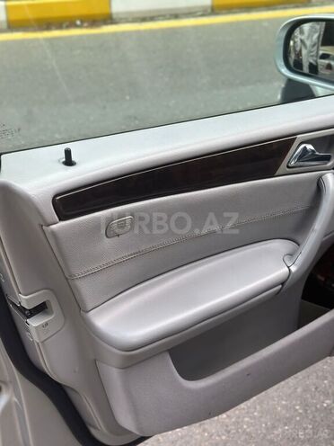Mercedes C 240 2001, 320,000 km - 2.4 л - Bakı