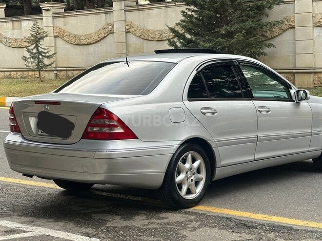 Mercedes C 240 2001, 320,000 km - 2.4 л - Bakı