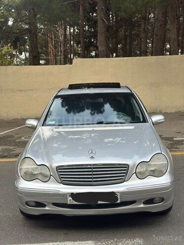 Mercedes C 240 2001, 320,000 km - 2.4 л - Bakı