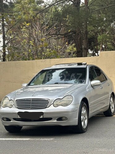 Mercedes C 240 2001, 320,000 km - 2.4 л - Bakı