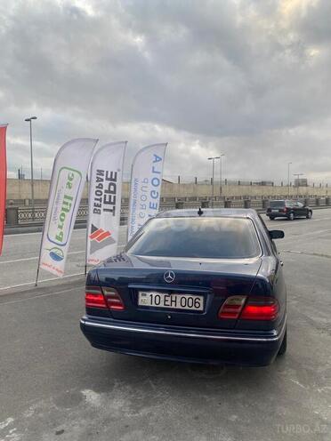 Mercedes E 240 2000, 400,000 km - 2.4 l - Bakı
