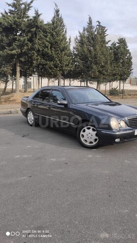 Mercedes E 220 1999, 366,000 km - 2.2 l - Bakı