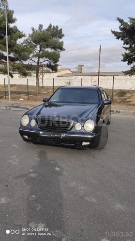 Mercedes E 220 1999, 366,000 km - 2.2 l - Bakı