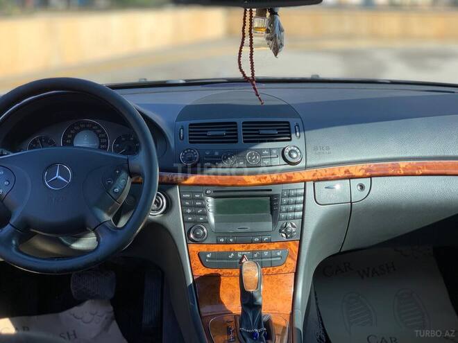 Mercedes E 220 2006, 250,000 km - 2.2 l - 